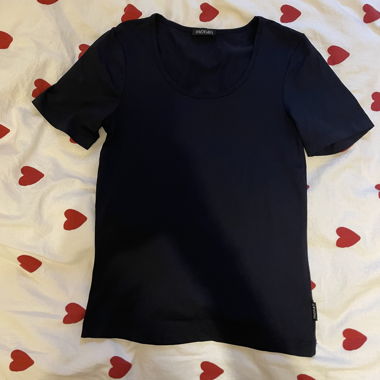 schwarzes enges top