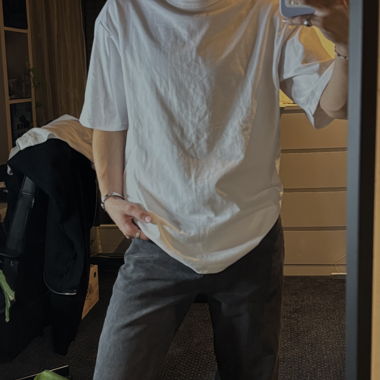 t-shirt baggy