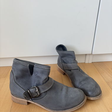 Bottes en cuire