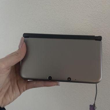 Nintendo 3DS XL
