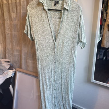 Abito-camicia a fantasia menta