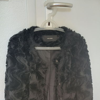 Veste VERO MODA fausse fourrure 