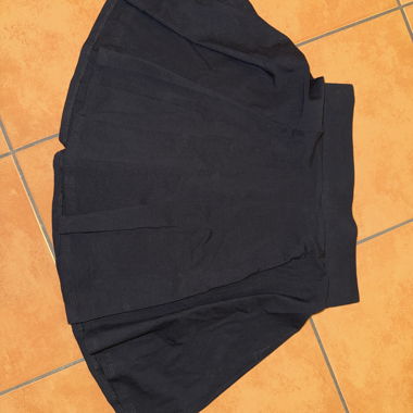 Minigonna svasata nera