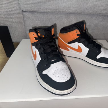 Gr. 38 Nike Jordan mid 1