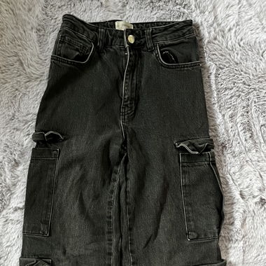 Schwarze Cargo Jeans