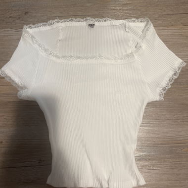 White ribbed lace top