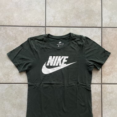 Basic T-Shirt - Nike