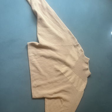 Beige sweatshirt