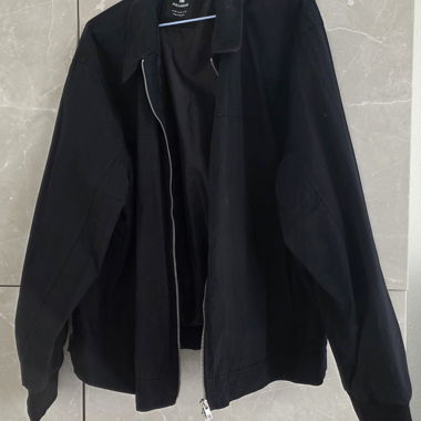Black Pull&Bear Zip Jacket size XL