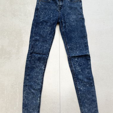 Jeans Review 27/long (S) blau