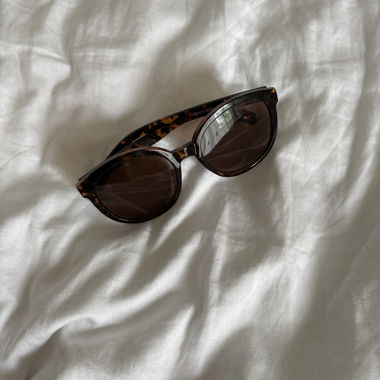 Sunglasses leo print