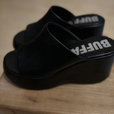 Buffalo Schuhe Grösse 39