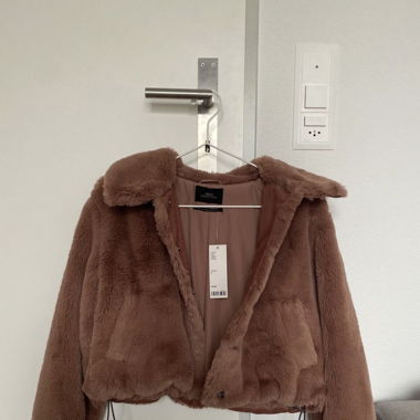 Kunstpelzjacke