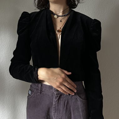 Black croped blazer