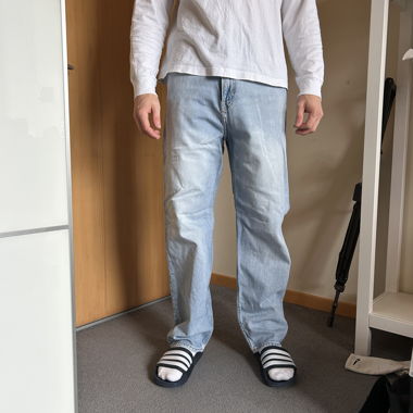 Hellblaue Jeans
