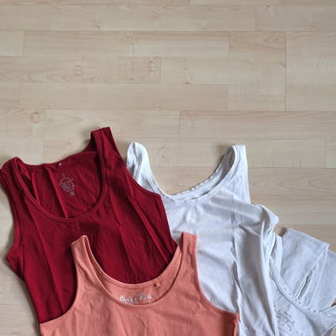 verschiedene Tops