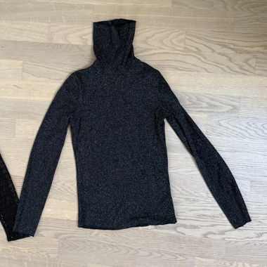 Haut de soirée à l'aspect pailleté noir, Zara