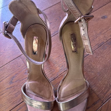 Goldene TOPSHOP High Heels