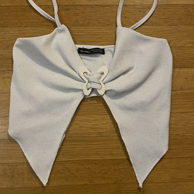 Crop top bianco con farfalla, taglia XS