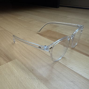 Transparente Brille