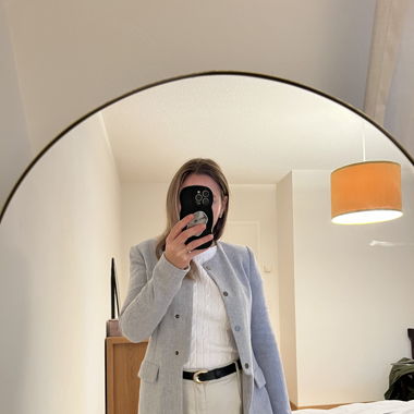 Zara Mantel