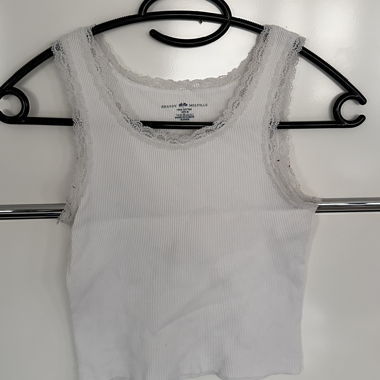 Débardeur BRANDY MELVILLE à dentelle 