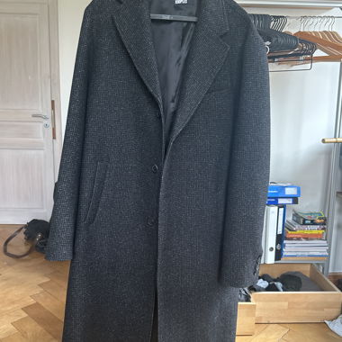 The KOOPLES - manteau noir en tweed plissé 