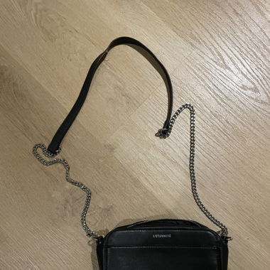 Schwarze Handtasche