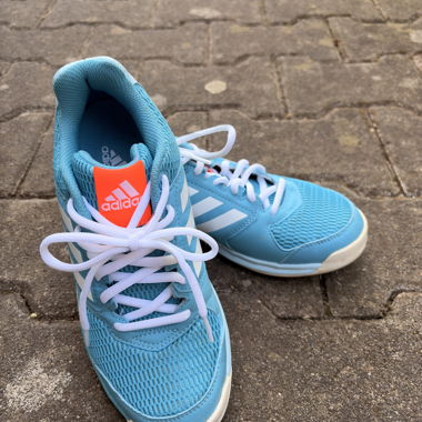Baskets Adidas bleues / chaussures de sport