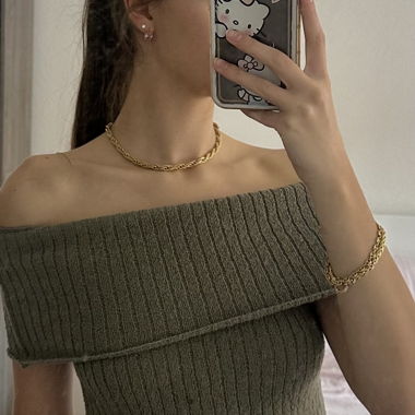 Off-shoulder ribbed knit top – olive green