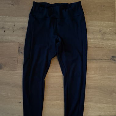 h&m / ripped leggins mit v-bund / gr L