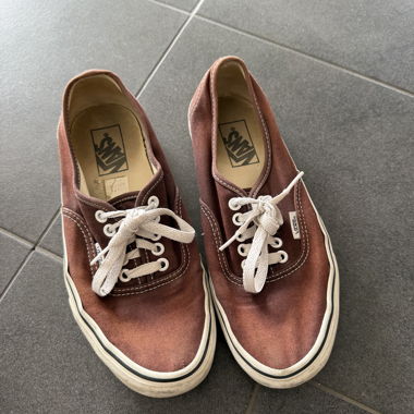 Vans Canvas Sneakers in Brown