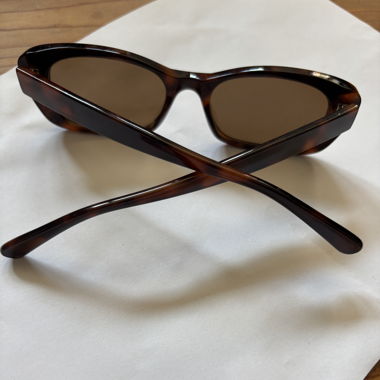 Lunettes de soleil motif léopard