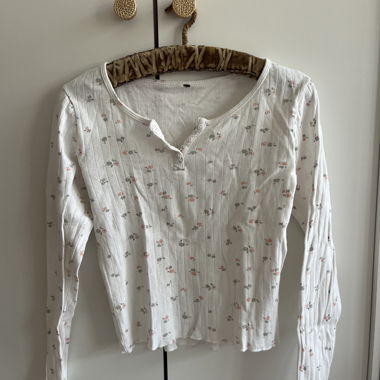 Long-sleeve shirt