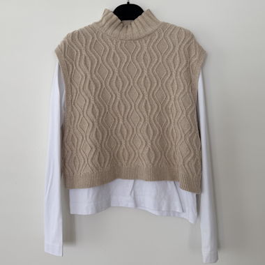 Pull sans manches torsadé beige - ZARA