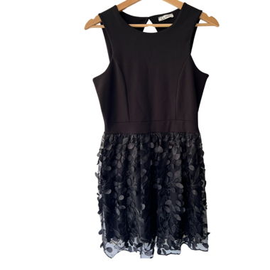 Schickes, kurzes,  Kleid von Casadei L., Gr. M,
