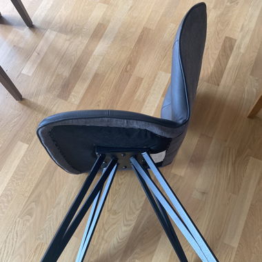 2 Niehoff Esstischstühle aus Leder