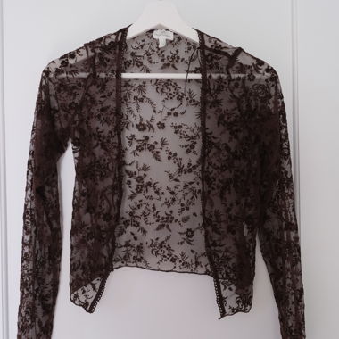 Braune Spitzenbluse