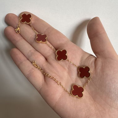 Clover red bracelet