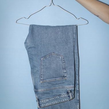 Jeans in denim da uomo a lavaggio chiaro