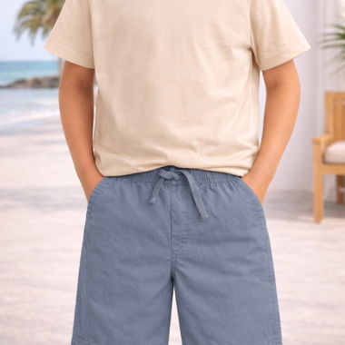 Blaue Shorts mit elastischem Bund