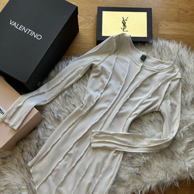 Weißes Kleid