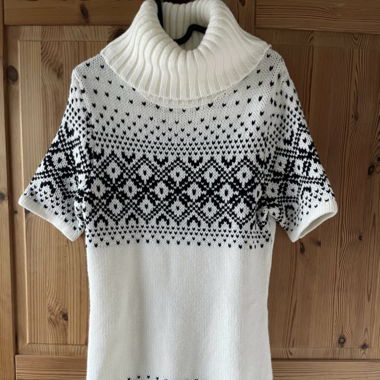 Rollkragen Strick Kleid 