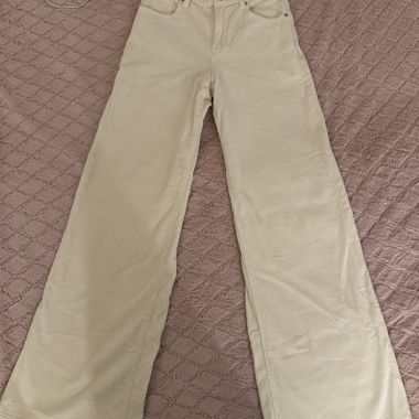 Cremeweisse Hose Straight Fit