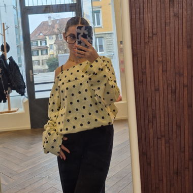 Joseph Atelier Off shoulder longsleeve