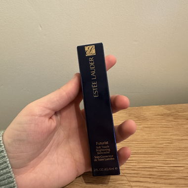 Estée Lauder concealer 2N