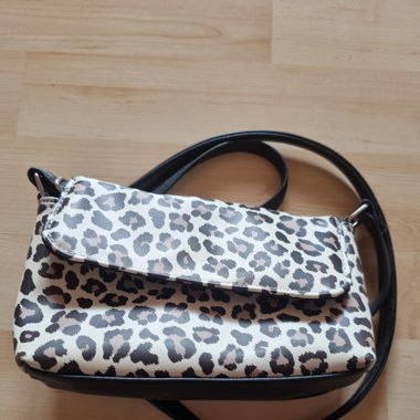 Umhängetasche Leoprint