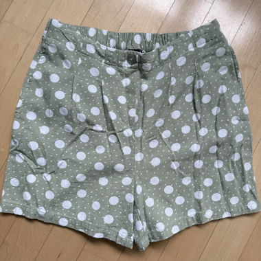 Pantaloncini di lino a pois di Vero Moda