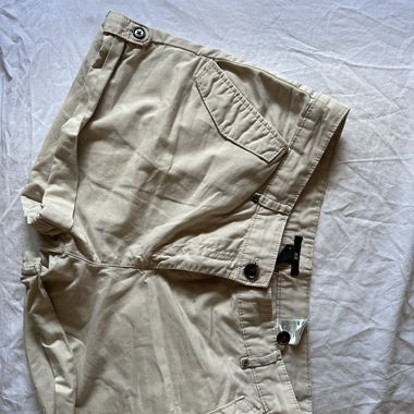 Short beige
