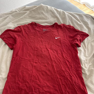T-shirt Nike rouge M 